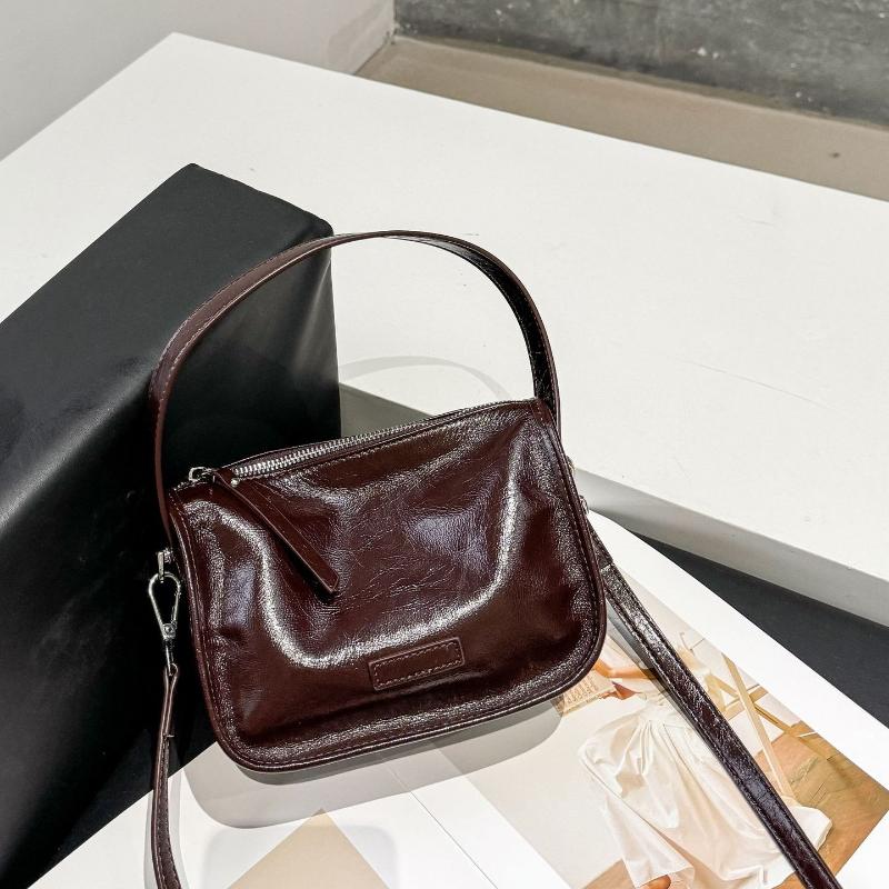 Oil Wax Head Layer Cowhide Single Shoulder Crossbody Women' S Bag Fashionable and Simple Shopping Shell Bag Practical Zipper Soft