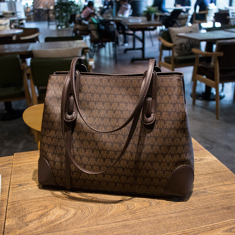 2026 New Trendy Casual Versatile Tote Bag Fashionable Simple Handbag for Women Large Capacity Shoulder Bag