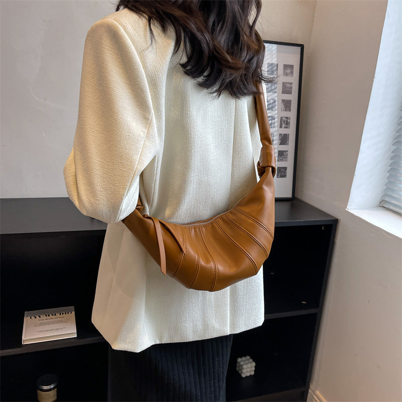 2026 New Autumn Textured Croissant Bag - Trendy Crossbody Bag for Women, Easy Horn Design Dumpling Bag
