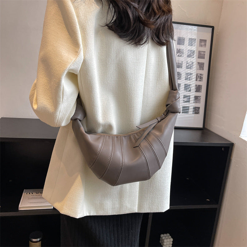 2026 New Autumn Textured Croissant Bag - Trendy Crossbody Bag for Women, Easy Horn Design Dumpling Bag