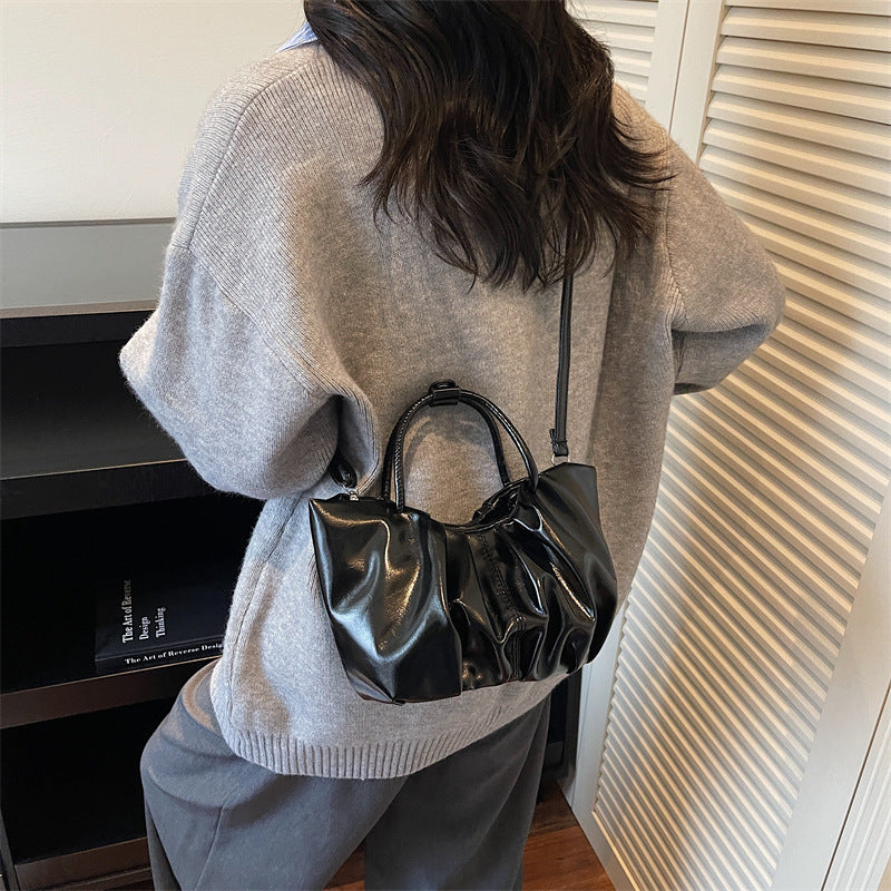 Manufacturer Wholesale Pleated Cloud Bag for Women 2025 New Vintage Texture Casual Handbag and Crossbody Bag