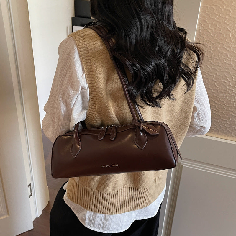 Women's Watermelon Shoulder Bag - Western-Style Armpit Stick Bag with Oil-Tanned Edges, Suitable for Commuting, & Everyday Use, Minimalist Blouse Style Handbag