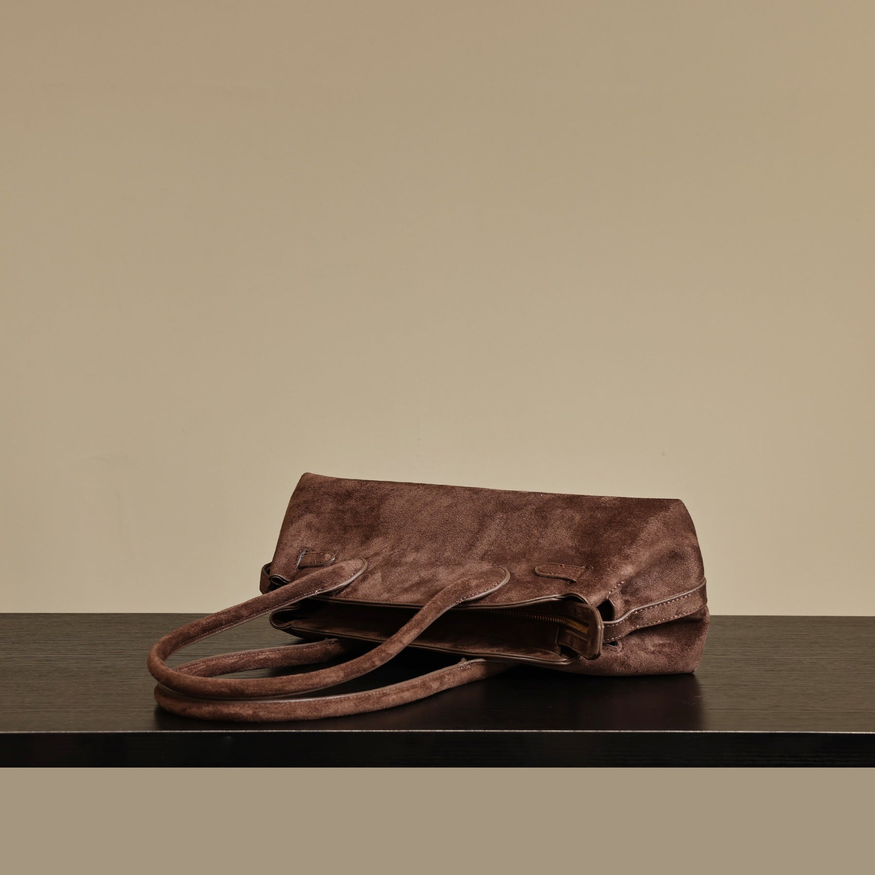 Retro Suede Microfiber Bowling Bag, Dual-use as Hand-carry or Shoulder Bag, Large-capacity Fashionable Women's Commuter Bag